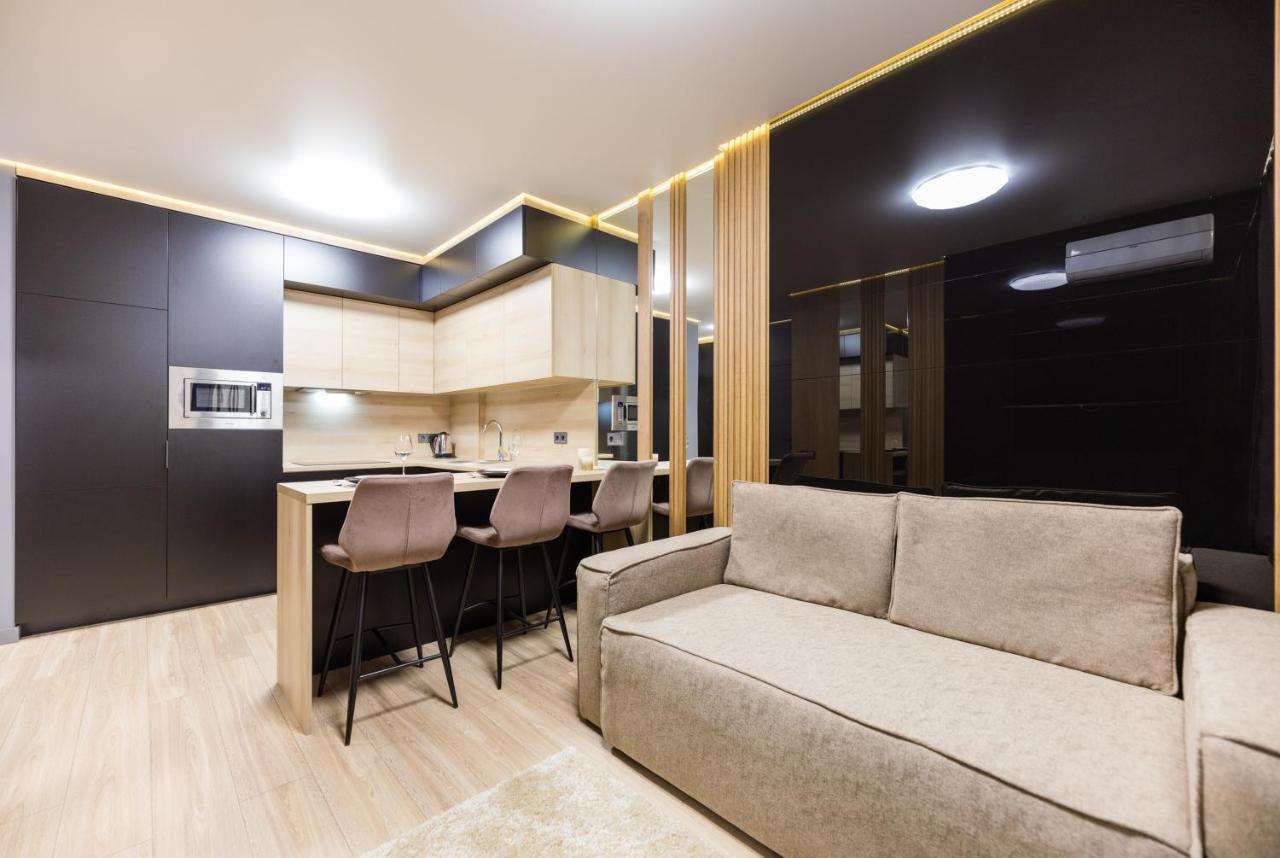 Fayna Town - Loft Black - Nyvky Киев Экстерьер фото